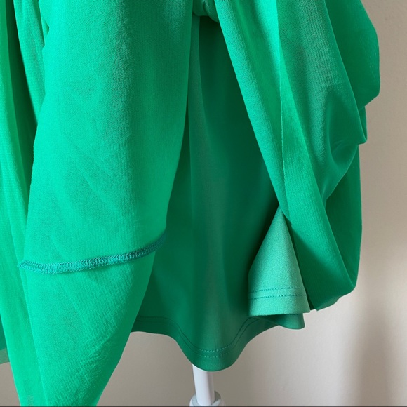 ASOS green lace and layered material dress - Picture 4 of 8